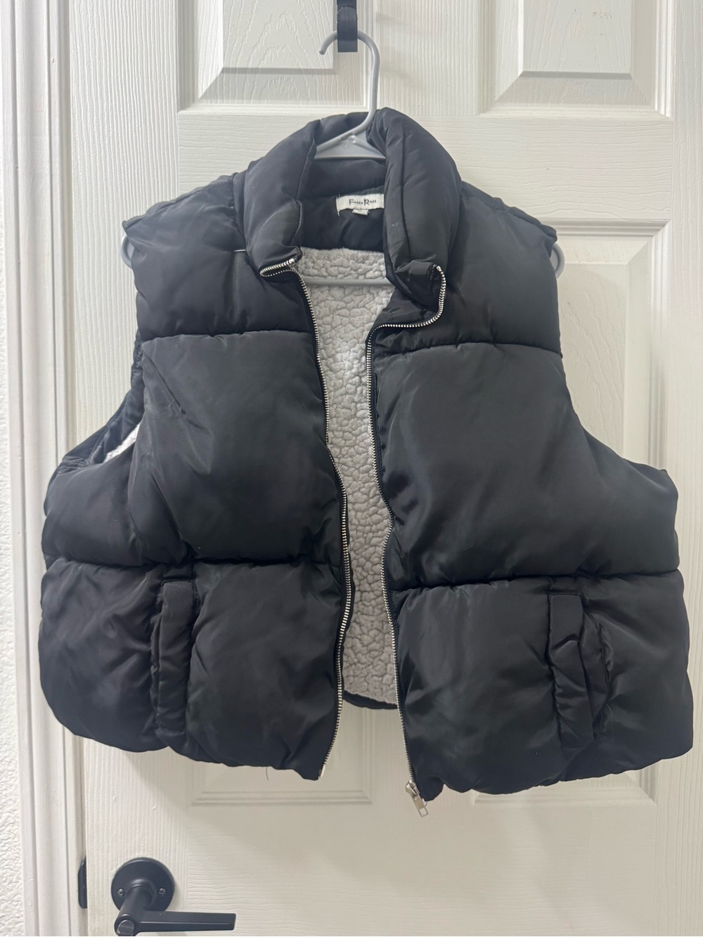 Faux Sherpa-Lined Quilted Puffer Vest in Black
